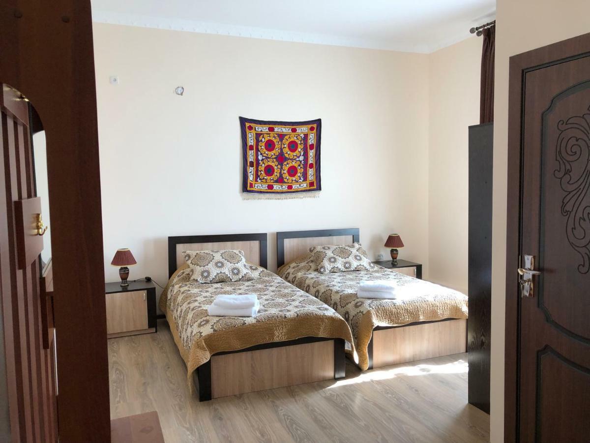 Saroy Guest House Самарканд Екстериор снимка